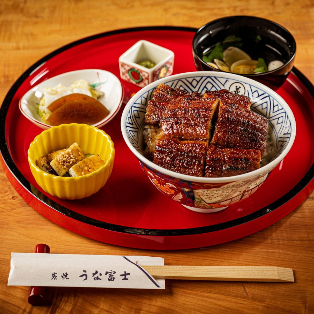 鰻魚蓋飯